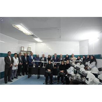افتتاح بخش جدید پاتولوژی و میکروسکوپ ۱۰ سر استاد و دانشجو بیمارستان امام رضا(ع) کرمانشاه