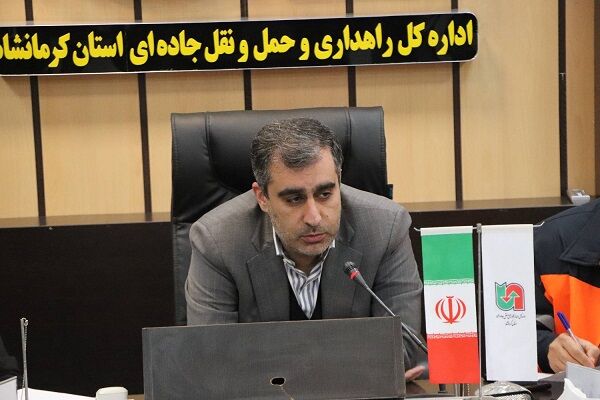 ️برف‌روبی بیش از ۵ هزار کیلومترباند از محورهای مواصلاتی استان کرمانشاه 