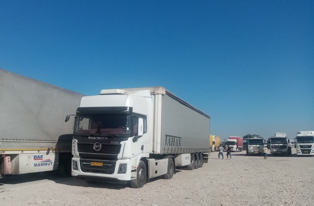 تردد بیش از ۲۵۵ هزار دستگاه کامیون حامل کالاهای صادراتی در گمرکات مرزی استان کرمانشاه