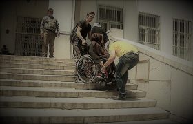 شهر کرمانشاه برای تردد معلولان آماده نیست