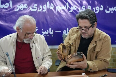 ۲۵ اثر صنایعدستی کرمانشاه به داوری کشوری مهر اصالت ملی راه یافتند