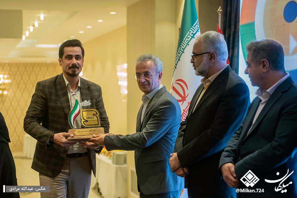 تقدیر از شرکت «آسان درمان بهار» به‌عنوان واحد خدماتی برتر در کرمانشاه در روز جهانی استاندارد/روایتی از ۱۲ هزار خدمت درمانی در خانه  و حمایت بی‌قید و شرط از بیماران نیازمند