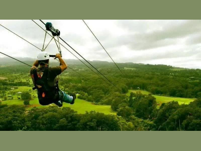 افتتاح «زیپ لاین» کرمانشاه در دهه فجر