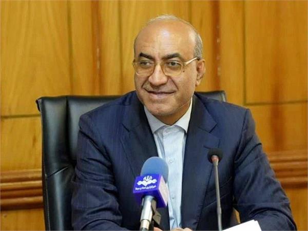 بازار استان از خریدهای هیجانی عبور کرده و در شرایط آرامش قرار دارد/تأمین مرغ و میوه شب عید در دستور کار ستاد تنظیم بازار استان