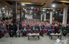 همایش تبیینی و بصیرتی ویژه مدیران، مسئولان و اصناف استان