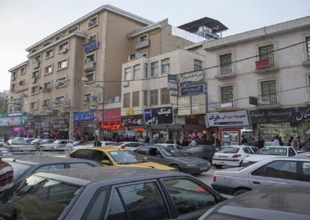 پارکینگ؛ معضل مزمن کرمانشاه/ وقتی زور مسئولین به چند متخلف خُرد هم نمی‌رسد