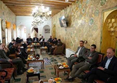 فعالیت غیر مجاز در حوزه گردشگری باید سامان‌دهی شود