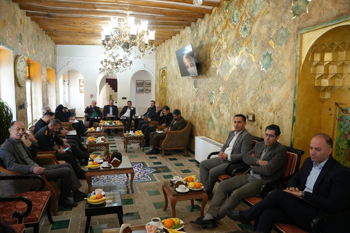 فعالیت غیر مجاز در حوزه گردشگری باید سامان‌دهی شود