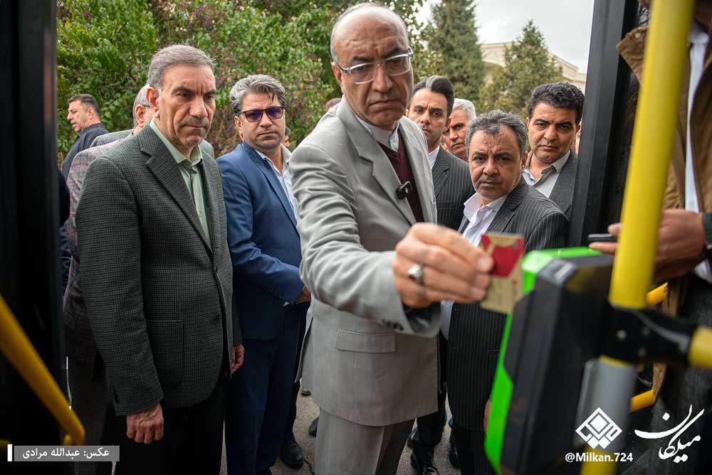 کرمانشاه وارد عصر جدید حمل‌ونقل شهری شد/ رونمایی از ناوگان هوشمند اتوبوسرانی و تشریح چهار نوآوری ملی در پرداخت الکترونیک