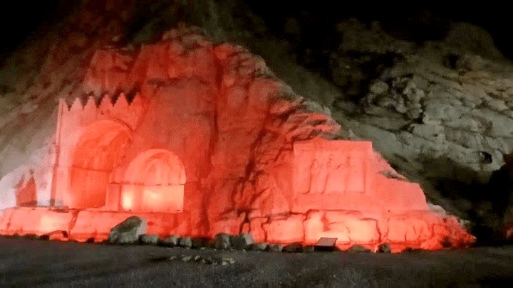 در حمایت از بیماران هموفیلی و به یاد شهدای جنگ رمضان تاق‌بستان سرخ شد